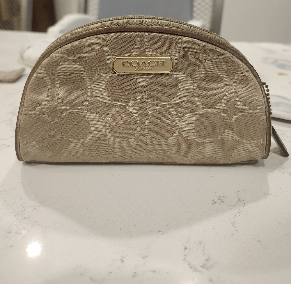 Coach Gold 2010 Limited Edition Cosmetic Bag